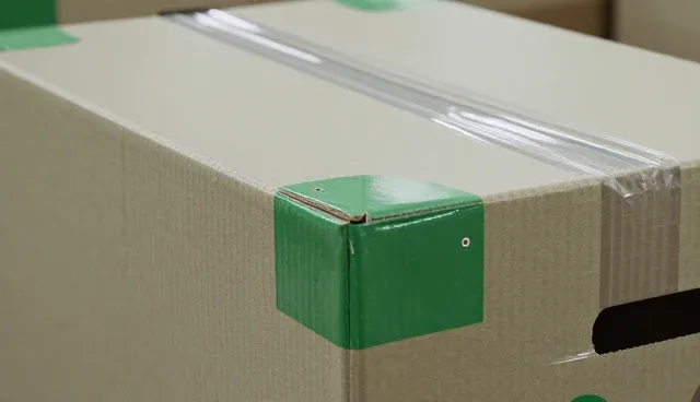 如何确保定制化包装方案在仓储环境中的稳定性？